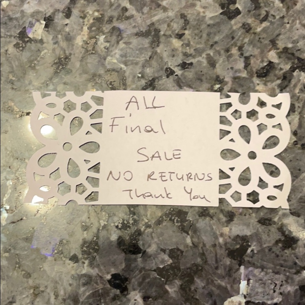 All sales are final no returns